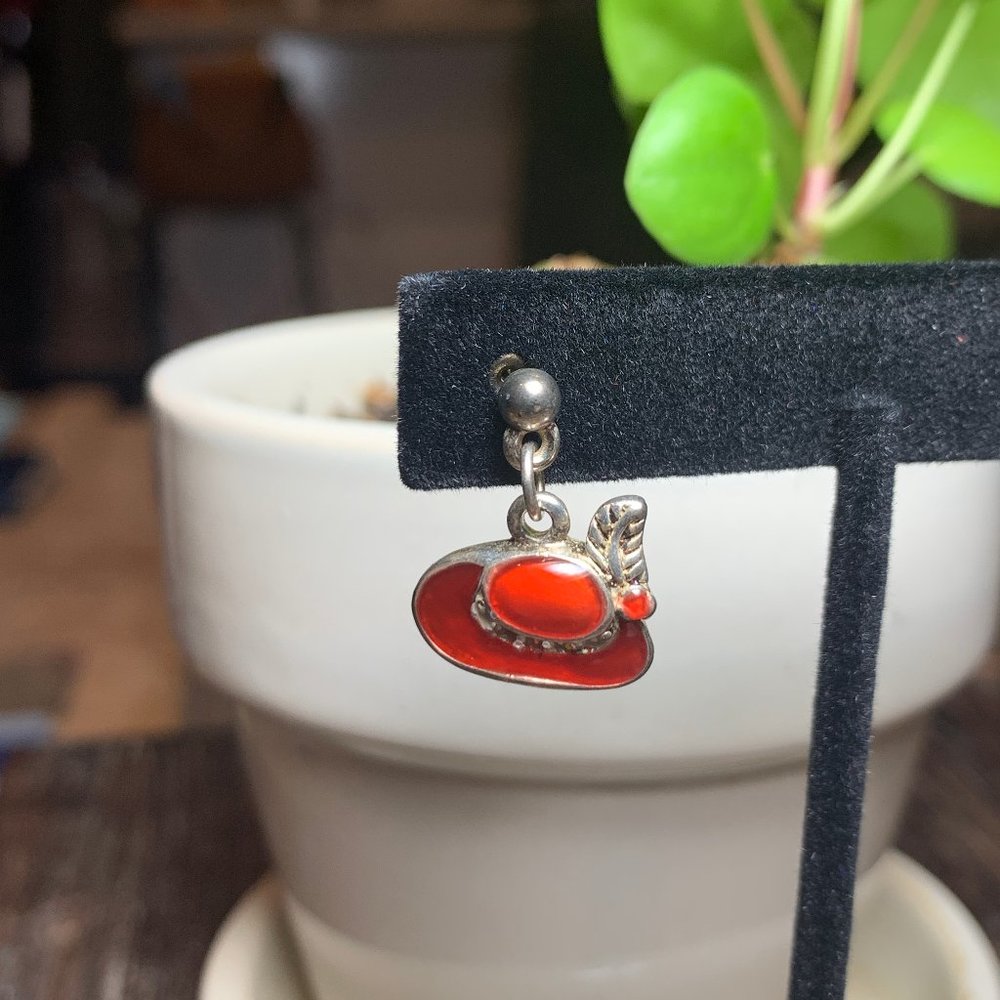 Woman’s Red Hat Society Glamorous Drop or Dangle Pierced Silver tone Earrings - Picture 4 of 5